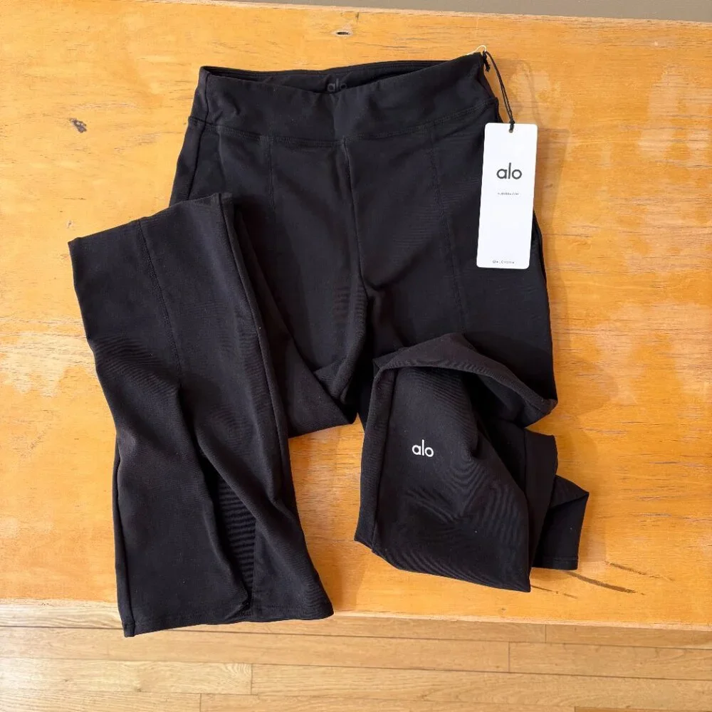 Alo Yoga Airbrush High Waist Flutter Legging, Black, Small - Picture 2 of 7